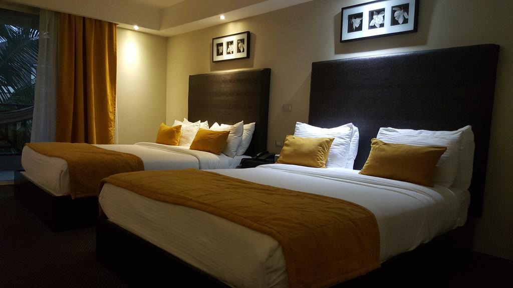 Savoy Hotel Boutique ลาสแตร์เรนาส ภายนอก รูปภาพ
